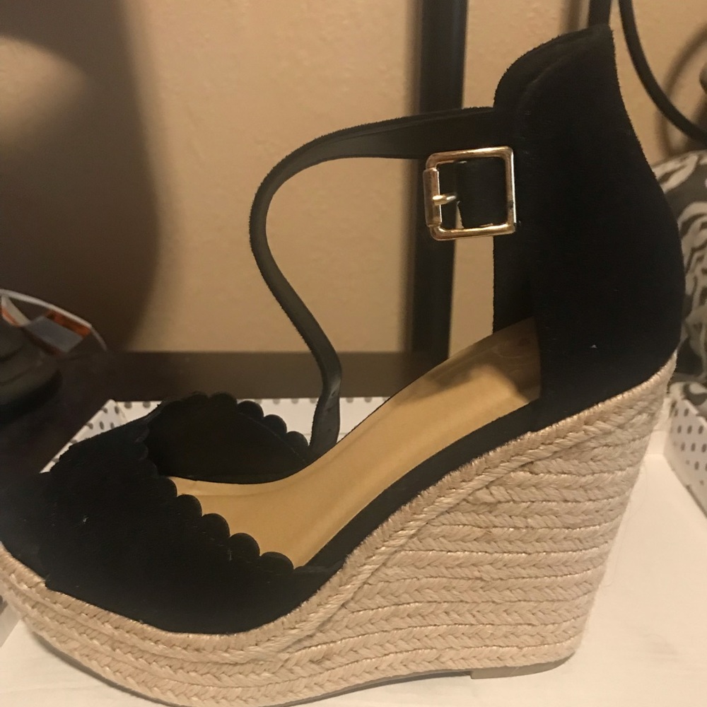 Brand new black wedges